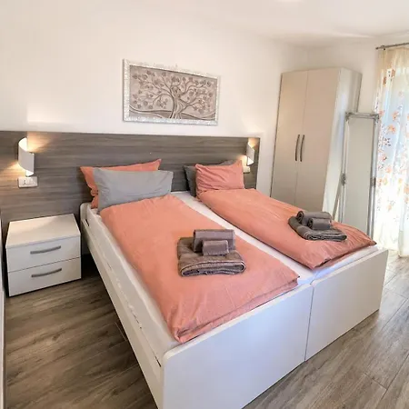 Holiday home Casa Guerines Tremosine
